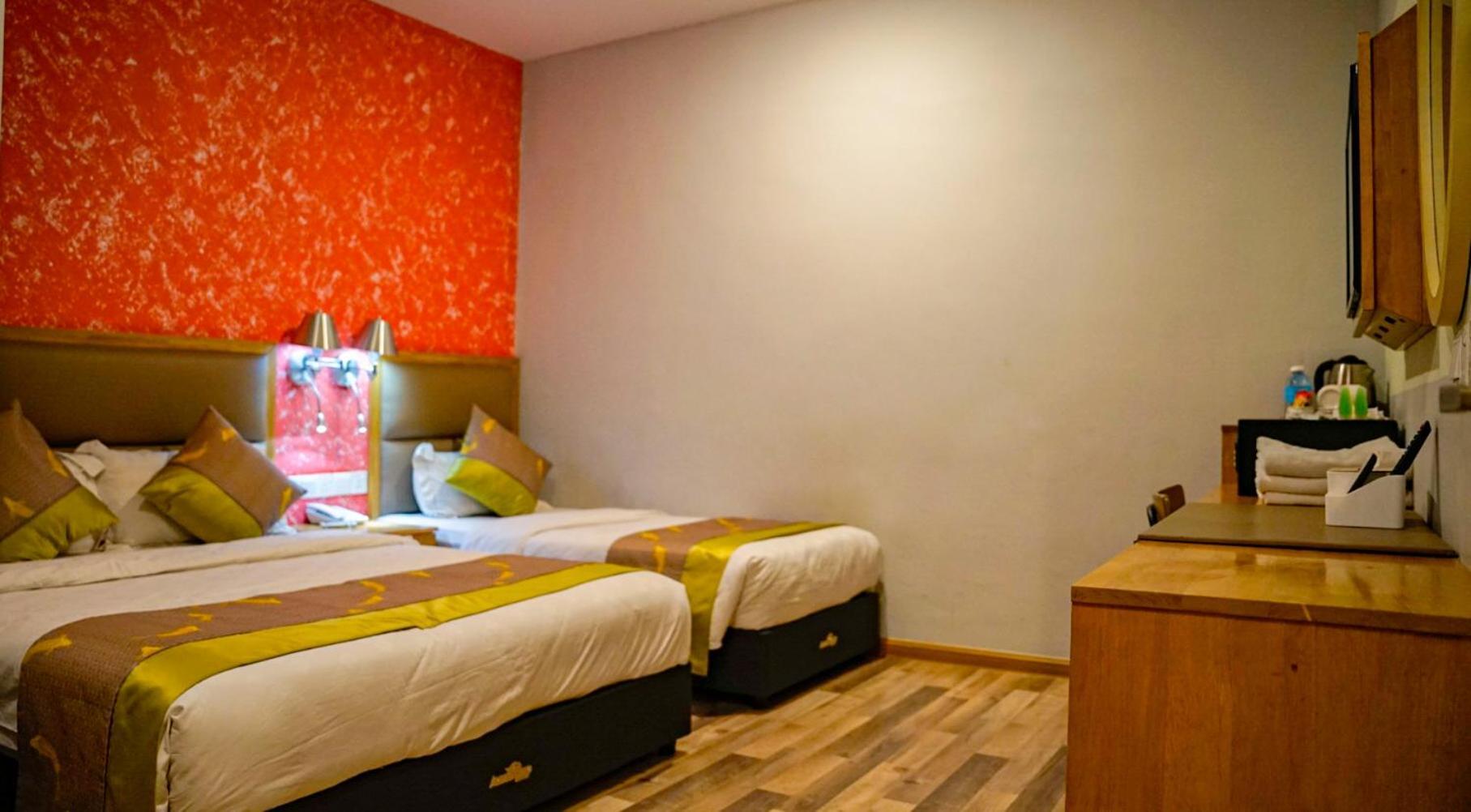 เค การ์เดน โฮเต็ล อิโปห์ Hotel ภายนอก รูปภาพ