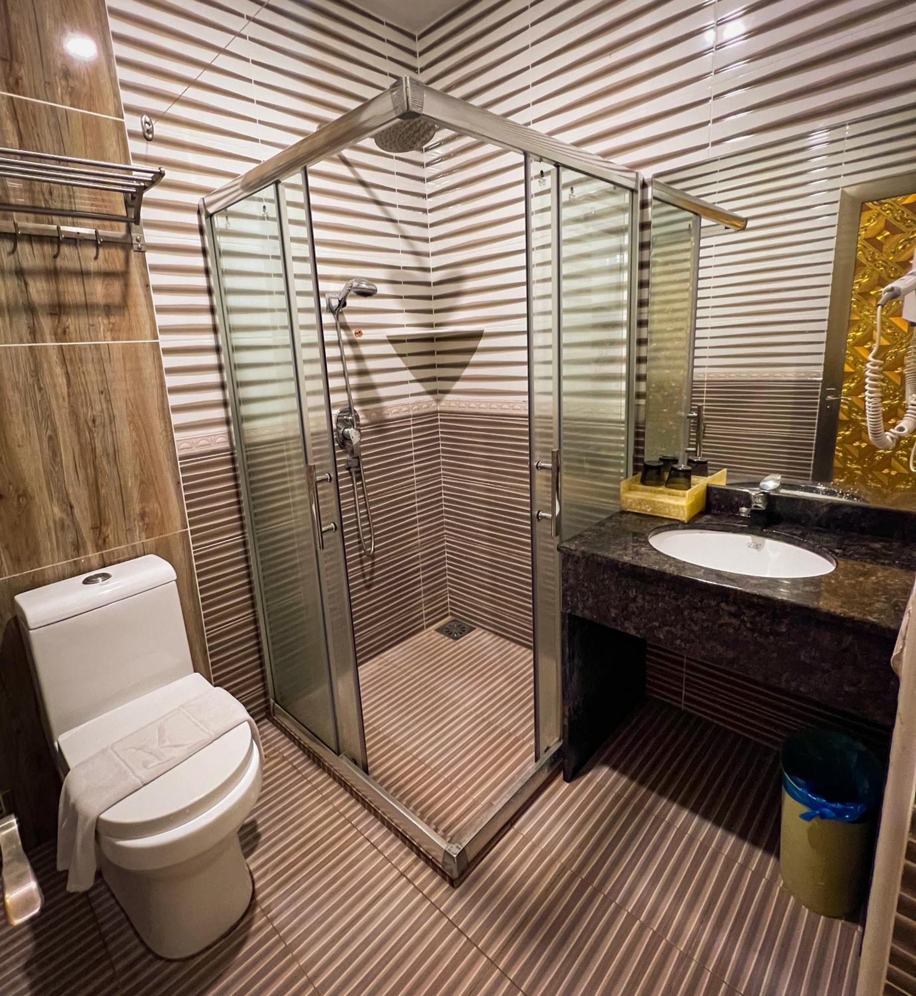 เค การ์เดน โฮเต็ล อิโปห์ Hotel ภายนอก รูปภาพ