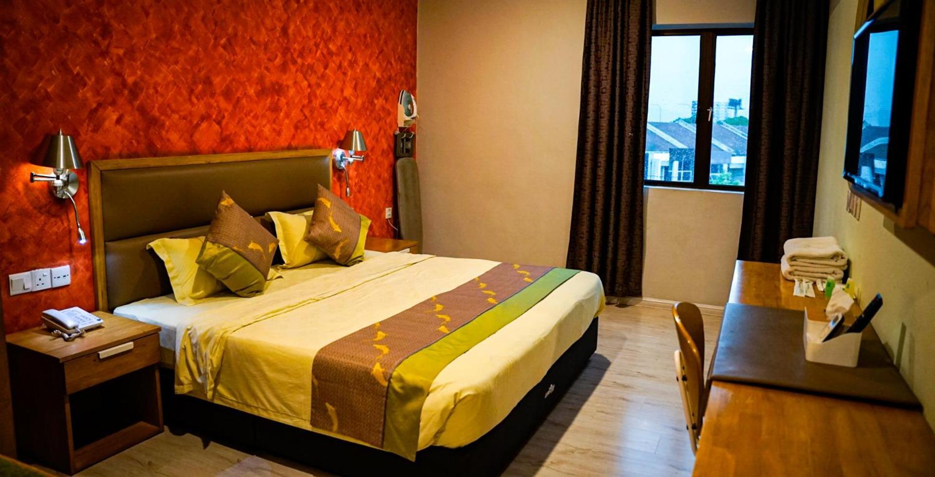 เค การ์เดน โฮเต็ล อิโปห์ Hotel ภายนอก รูปภาพ