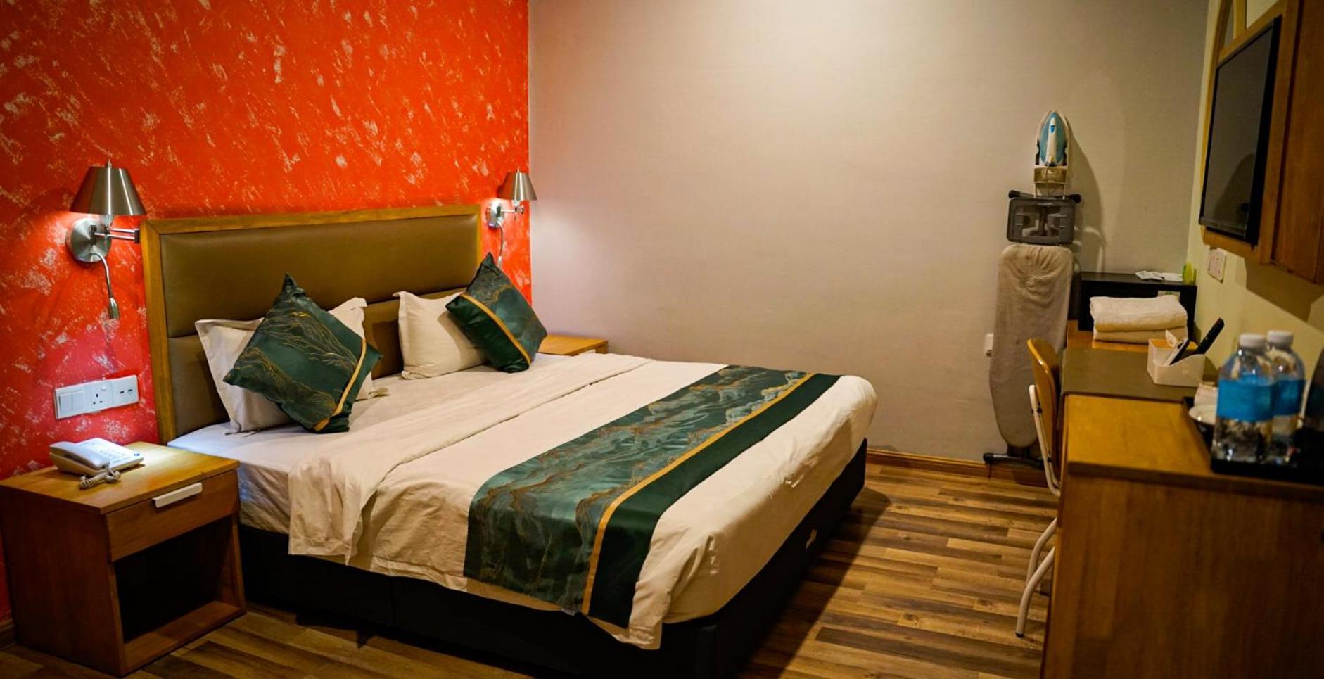 เค การ์เดน โฮเต็ล อิโปห์ Hotel ภายนอก รูปภาพ