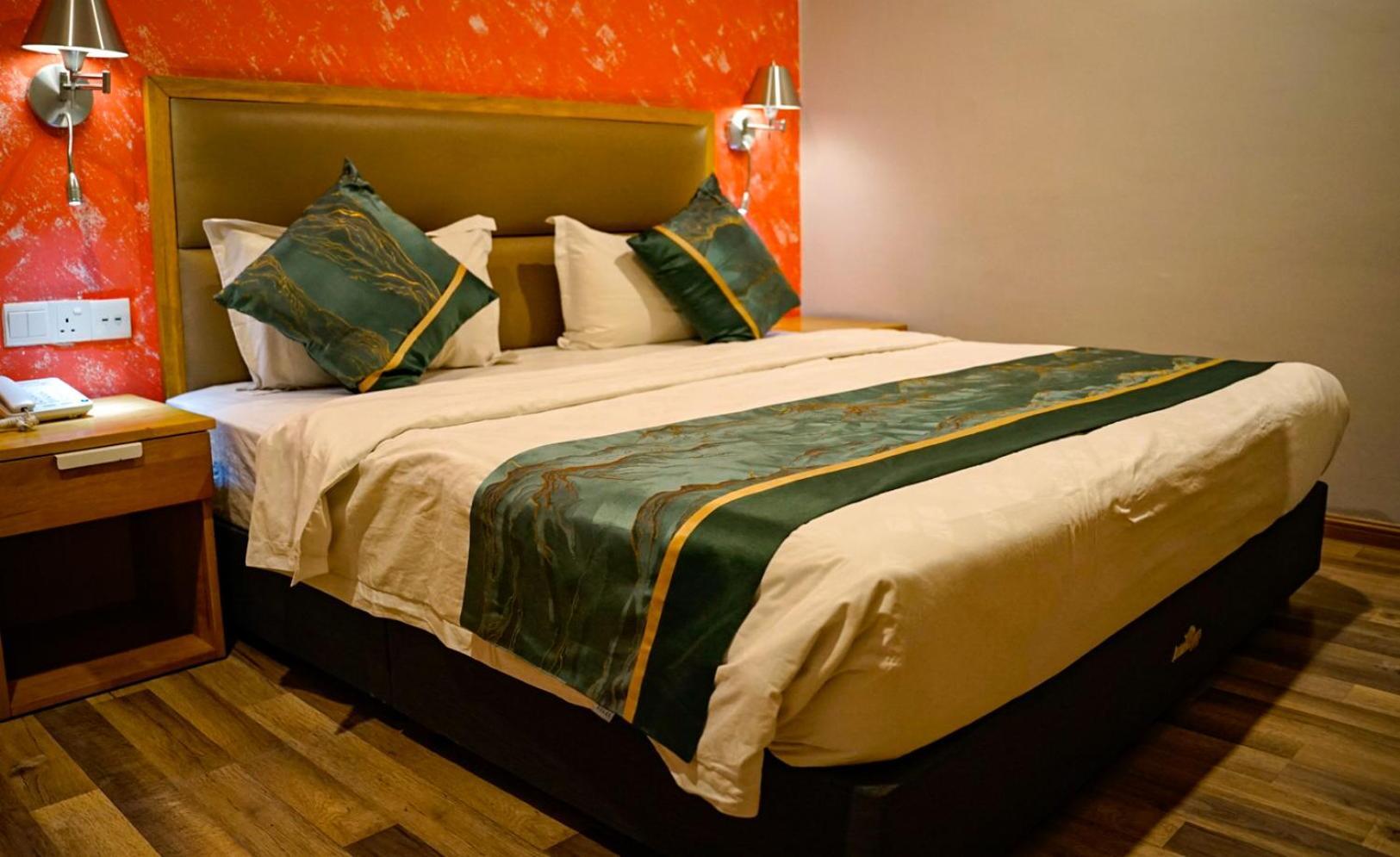 เค การ์เดน โฮเต็ล อิโปห์ Hotel ภายนอก รูปภาพ