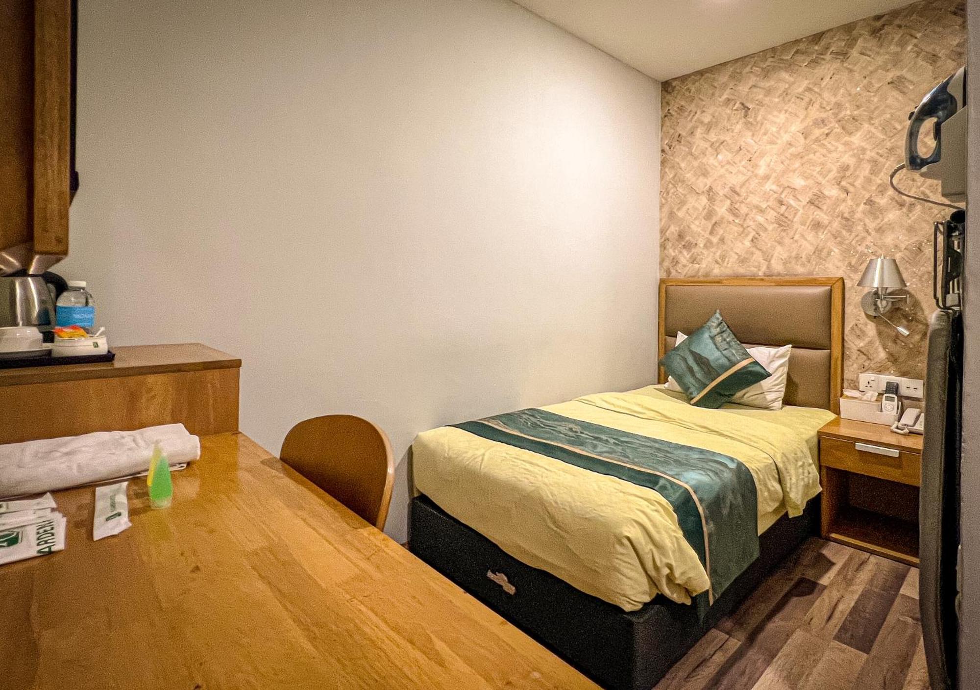 เค การ์เดน โฮเต็ล อิโปห์ Hotel ภายนอก รูปภาพ