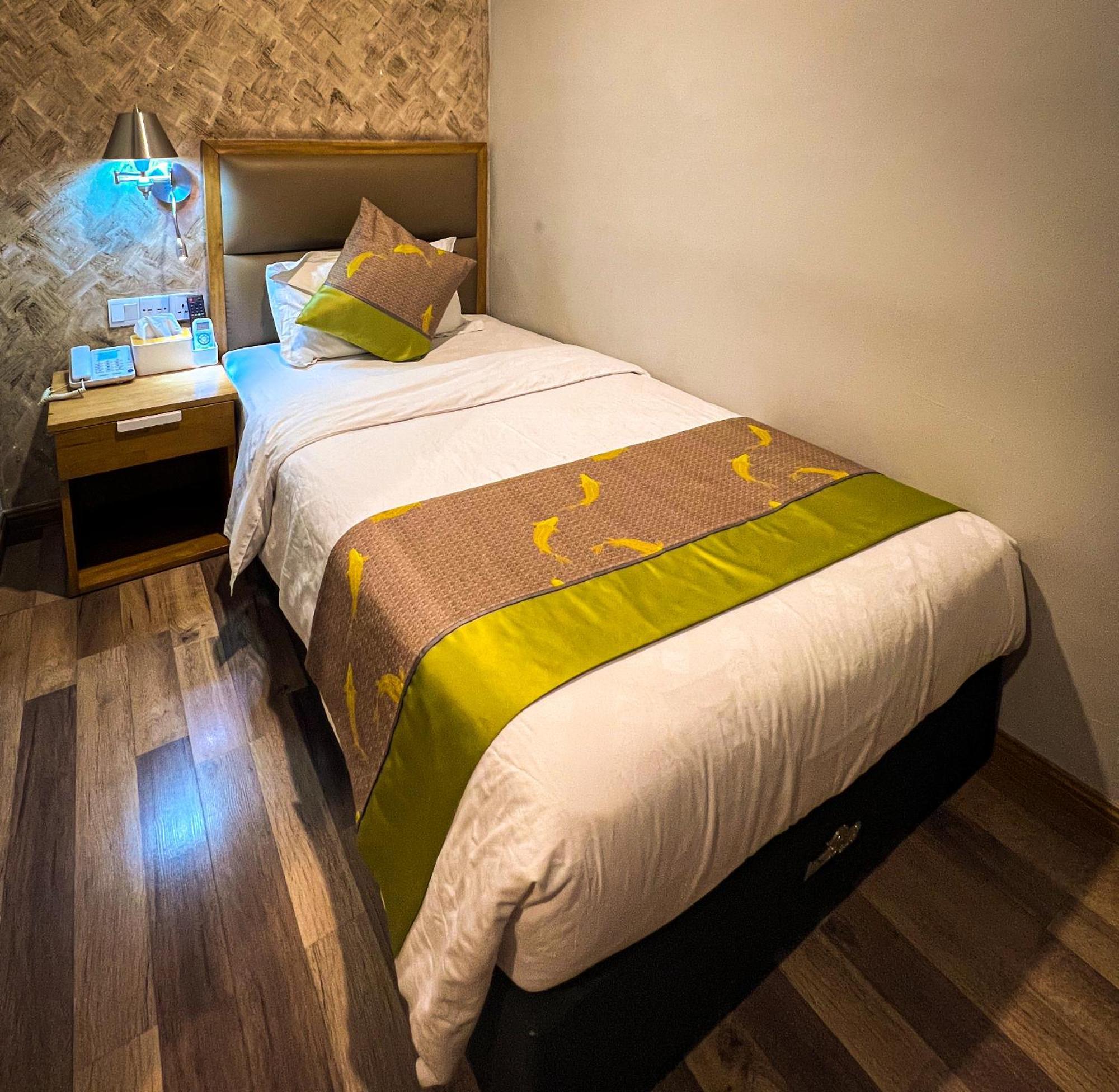เค การ์เดน โฮเต็ล อิโปห์ Hotel ภายนอก รูปภาพ